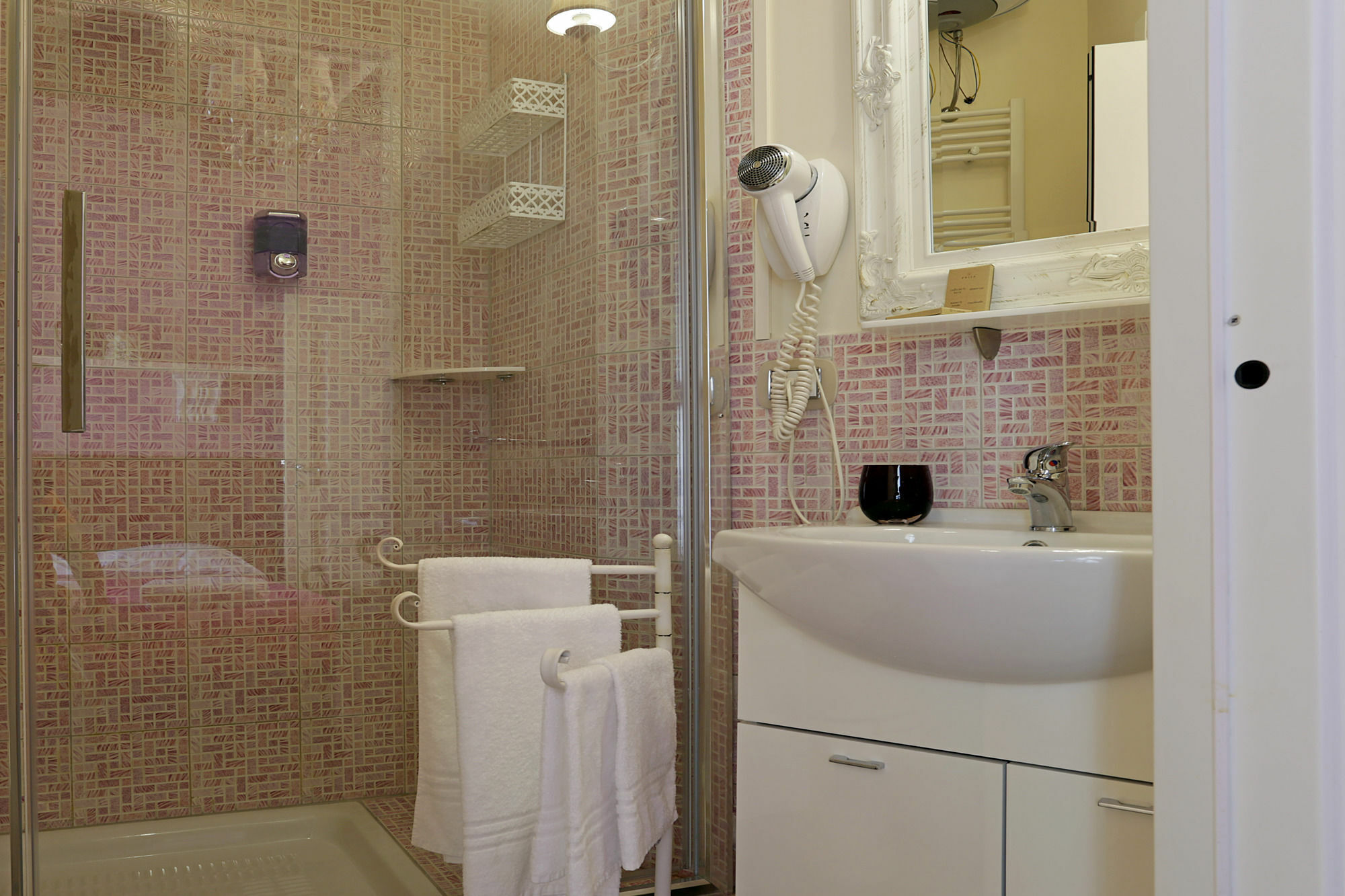 Piazzetta De' Monti Suites Rome Luaran gambar